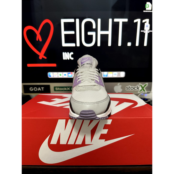 NEW WOMEN'S SIZE 6 Nike Air Max 90 White Lilac Purple White Sneakers DH8010-103 - Picture 3 of 6